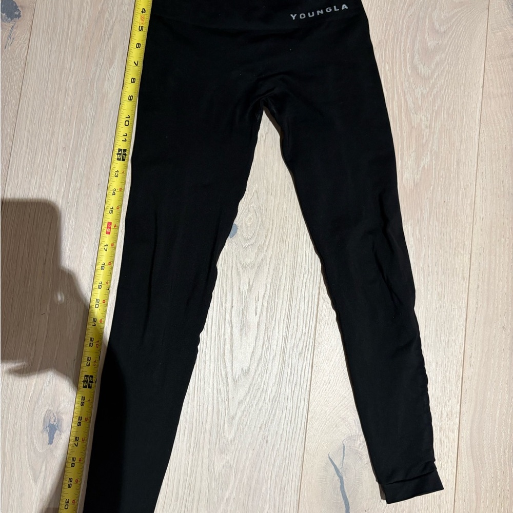 YoungLA Black Seamless Core Leggings